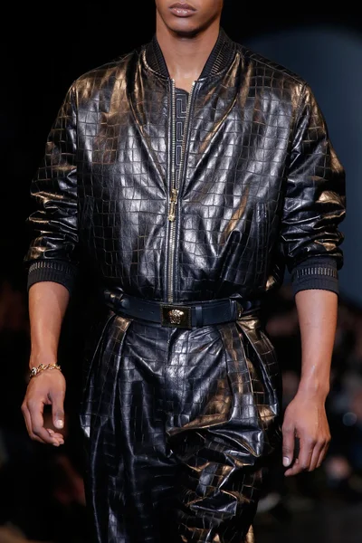 Look 42